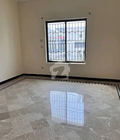 Lower Portion Of 14 Marla Is Available For Rent In I-8