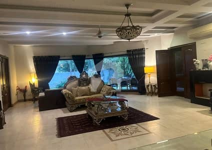 32 Marla House For Grabs In DHA Defence