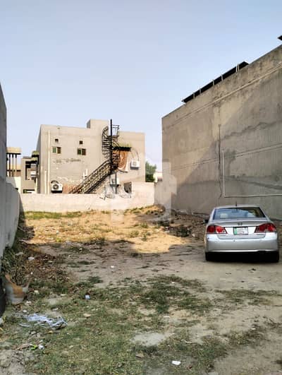 10 Marla Plot For Sale In Shaheen Block, Bahria Town, Lahore