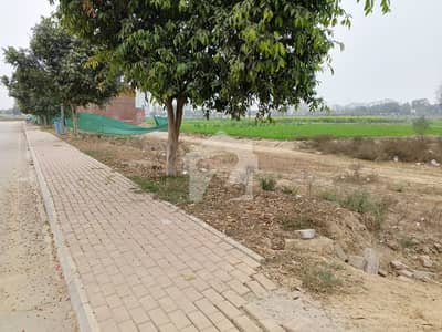 بحریہ ٹاؤن - توحید بلاک بحریہ ٹاؤن ۔ سیکٹر ایف,بحریہ ٹاؤن,لاہور میں 10 مرلہ رہائشی پلاٹ 1.55 کروڑ میں برائے فروخت۔