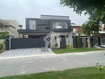 Phase 2 5 Bedrooms Basement Modern Design 2sqts Near Market Masjid Demand 11