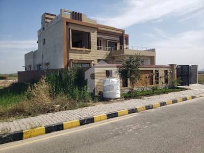 شاہین اینکلیو لاہور روڈ,سرگودھا میں 5 کمروں کا 1 کنال مکان 3.75 کروڑ میں برائے فروخت۔