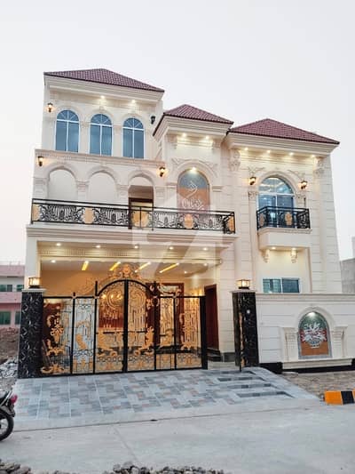 قرطبہ ٹاؤن سرگودھا میں 5 کمروں کا 7 مرلہ مکان 3.65 کروڑ میں برائے فروخت۔