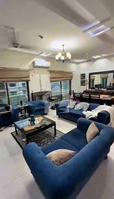 Askari 11 Sector B, 12 Marla Flat With Beautiful Location View For Sale