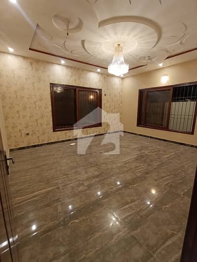 نارتھ ناظم آباد کراچی میں 3 کمروں کا 18 مرلہ بالائی پورشن 1.4 لاکھ میں کرایہ پر دستیاب ہے۔