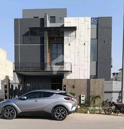 Get An Attractive Corner House In Multan Under Rs. 36500000