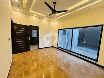 5 MARLA ULTRA MODERN DESIGN HOUSE FOR RENT 5 MARLA ULTRA MODERN DESIGN HOUSE FOR RENT