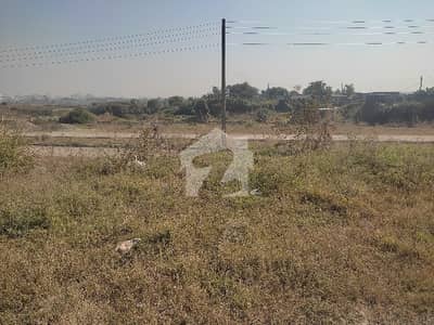 24 MARLA PLOT FOR SALE IN D 12/ 2 MAIN MARGLLAH ROOD