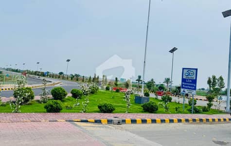 ایل ڈی اے سٹی فیز 1 ۔ بلاک سی ایل ڈی اے سٹی فیز 1 - جناح سیکٹر,ایل ڈی اے سٹی فیز 1,ایل ڈی اے سٹی,ایل ڈی اے روڈ,لاہور میں 10 مرلہ رہائشی پلاٹ 1.15 کروڑ میں برائے فروخت۔