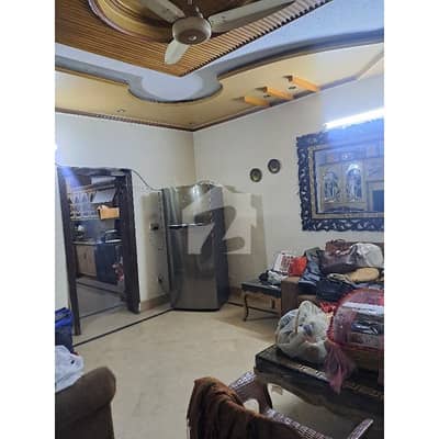 علامہ اقبال ٹاؤن ۔ کریم بلاک علامہ اقبال ٹاؤن,لاہور میں 5 کمروں کا 10 مرلہ مکان 4.05 کروڑ میں برائے فروخت۔