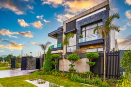 Outstanding Luxuries Bungalows For Sale At Prime Location Facing 70 Feet Road
