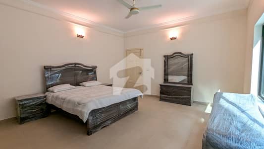 FOR RENT Newly Renovated Double Storey 4 Beds With Brand New Furniture F_7/2 FOR RENT Newly Renovated Double Storey 4 Beds With Brand New Furniture F_7/2