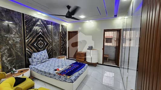 950 Square Feet Flat In Tauheed Commercial Area