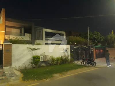 01-Kanal 4-Bedroom's Luxury House Available For Rent with 10 KV Solar System Installed. . . Best For Multinational Company & Guest House.