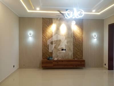 7 Marla Like Brend New Full House Avilable For Rent In G 13/3