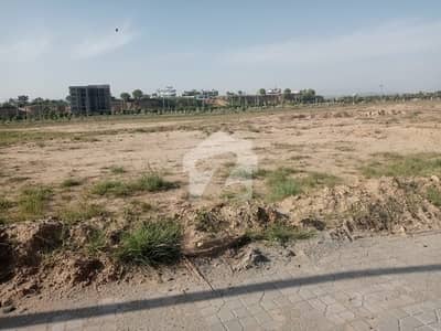 Exclusive, Express Way 4 Marla Commercial Plot for sale
