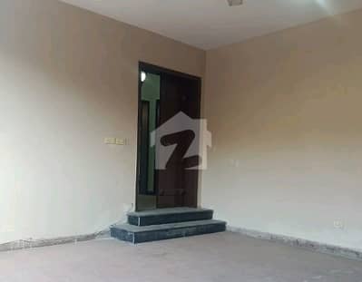 10 Marla House For rent In Askari 10 Lahore
