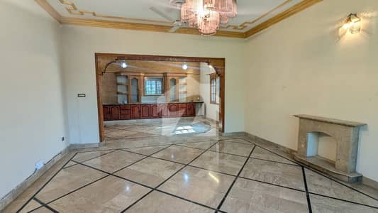 آئی ۔ 8 اسلام آباد میں 3 کمروں کا 1 کنال بالائی پورشن 2.45 لاکھ میں کرایہ پر دستیاب ہے۔ آئی ۔ 8 اسلام آباد میں 3 کمروں کا 1 کنال بالائی پورشن 2.45 لاکھ میں کرایہ پر دستیاب ہے۔