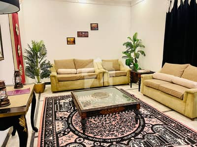 بیدیاں روڈ لاہور میں 2 کمروں کا 4 کنال فارم ہاؤس 3.1 کروڑ میں برائے فروخت۔