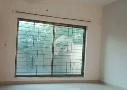 10 Marla 3 Bedroom House For Sale D/D Kitchen Storey Room Servant Quarter Car Parking Inside Lash Green Lawn Very Prime Location Peaceful And Family Friendly Environment