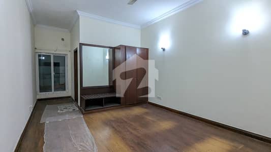 FOR RENT 2 Kanal Renovated 11-Beds Double Storey F_7/1
