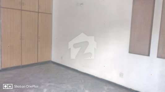 10 MARLA FULL HOUSE FOR RENT IN WAPDA TOWN
