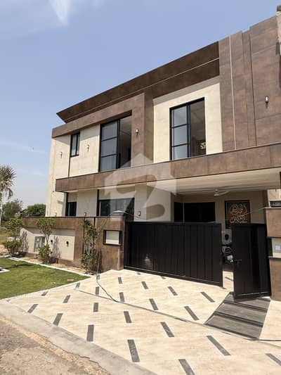 9 Marla New House For Sale