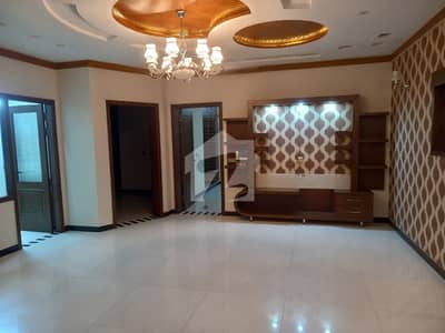 10 Marla Outstanding Lower Portion In Johar Town Near SHAUKAT KHANUM HOSPITAL Prime Location