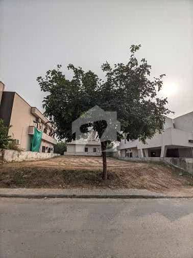 ڈی ایچ اے ڈیفینس فیز 2 ڈی ایچ اے ڈیفینس,اسلام آباد میں 10 مرلہ رہائشی پلاٹ 2.85 کروڑ میں برائے فروخت۔ ڈی ایچ اے ڈیفینس فیز 2 ڈی ایچ اے ڈیفینس,اسلام آباد میں 10 مرلہ رہائشی پلاٹ 2.85 کروڑ میں برائے فروخت۔