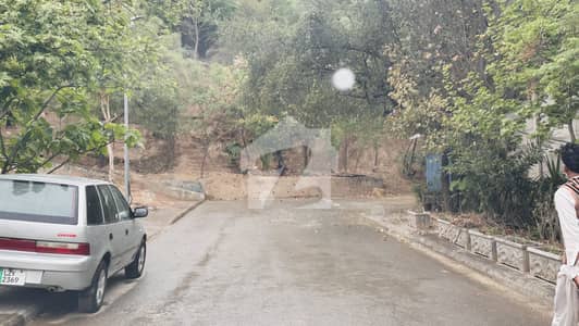 ڈی ایچ اے فیز 2 - سیکٹر سی ڈی ایچ اے ڈیفینس فیز 2,ڈی ایچ اے ڈیفینس,اسلام آباد میں 1 کنال رہائشی پلاٹ 4.2 کروڑ میں برائے فروخت۔ ڈی ایچ اے فیز 2 - سیکٹر سی ڈی ایچ اے ڈیفینس فیز 2,ڈی ایچ اے ڈیفینس,اسلام آباد میں 1 کنال رہائشی پلاٹ 4.2 کروڑ میں برائے فروخت۔