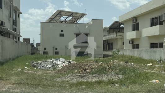 Sector B Street 7 Near Park 1 Kanal Plot For Sale