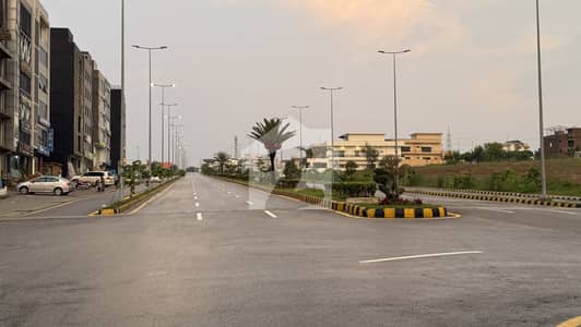 Johar Boulevard & 2sd Avenue 1 Kanal Corner Plot Available For Sale