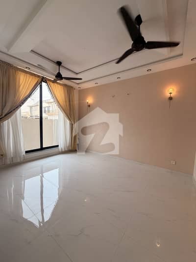 10 Marla New Luxury House For Sale 10 Marla New Luxury House For Sale