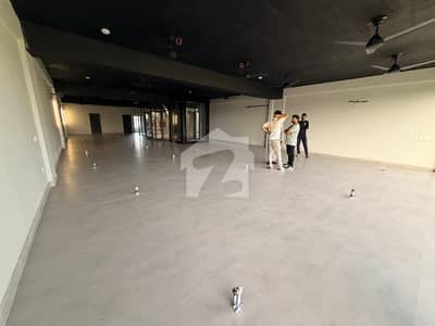 فیصل ٹاؤن لاہور میں 1 کنال Studio عمارت 8.0 لاکھ میں کرایہ پر دستیاب ہے۔