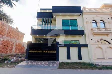 ایس جی گارڈن بیدیاں روڈ,لاہور میں 3 کمروں کا 5 مرلہ مکان 1.4 کروڑ میں برائے فروخت۔