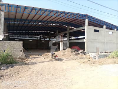 Wearhouse Near Shangrila Foods Superhighway 15000 Square Feet 22 Feet Hight 240 Feet Wide Road