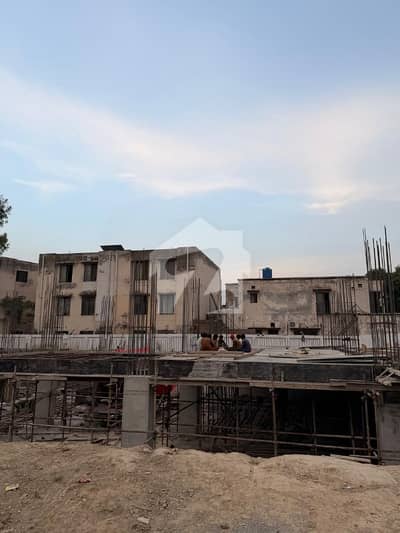 پائن ایونیو لاہور میں 2 مرلہ Studio دفتر 1.29 کروڑ میں برائے فروخت۔