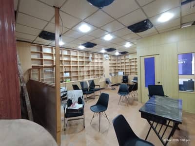 کلفٹن ۔ بلاک 5 کلفٹن,کراچی میں 4 مرلہ Studio دفتر 1.0 لاکھ میں کرایہ پر دستیاب ہے۔