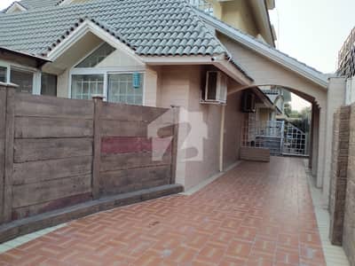 F-11 600'sq yd 3'Bed Totally Separate Upper Portion For Rent