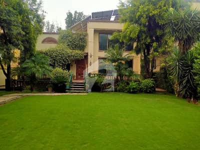 F-11 Brand New 5'Bed Ground With Basement for Rent F-11 Brand New 5'Bed Ground With Basement for Rent