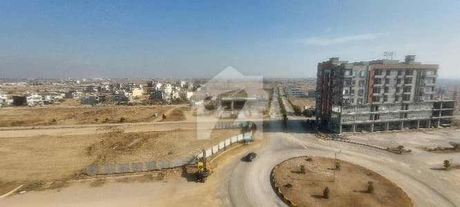 یونیورسٹی ٹاؤن اسلام آباد میں 2 مرلہ کمرشل پلاٹ 50.0 لاکھ میں برائے فروخت۔