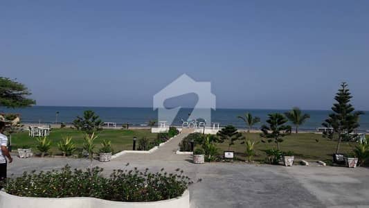 موضع زیارت ماچھی غربی گوادر میں 9 کنال رہائشی پلاٹ 9.5 لاکھ میں برائے فروخت۔
