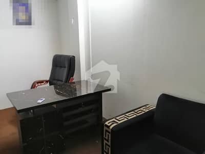 پائن ایونیو لاہور میں 2 مرلہ Studio دفتر 1.29 کروڑ میں برائے فروخت۔