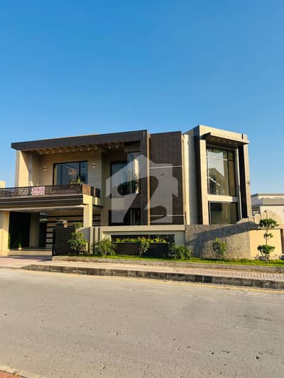 بحریہ ٹاؤن فیز 3 بحریہ ٹاؤن راولپنڈی,راولپنڈی میں 5 کمروں کا 1 کنال مکان 14.9 کروڑ میں برائے فروخت۔ بحریہ ٹاؤن فیز 3 بحریہ ٹاؤن راولپنڈی,راولپنڈی میں 5 کمروں کا 1 کنال مکان 14.9 کروڑ میں برائے فروخت۔