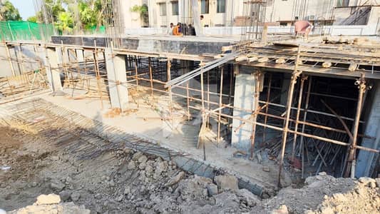 پائن ایونیو لاہور میں 2 مرلہ Studio دفتر 1.29 کروڑ میں برائے فروخت۔