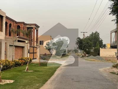اے ڈبلیو ٹی فیز 2 ۔ بلاک ای۔2 اے ڈبلیو ٹی فیز 2,اے ڈبلیو ٹی آرمی ویلفیئر ٹرسٹ,رائیونڈ روڈ,لاہور میں 10 مرلہ رہائشی پلاٹ 1.2 کروڑ میں برائے فروخت۔
