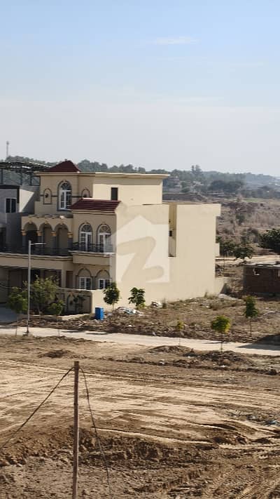 AGG Street 12 Block A 5 Marla Level Plot Direct Deal 40 Ft Street