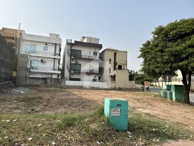 بحریہ ٹاؤن فیز 2 بحریہ ٹاؤن راولپنڈی,راولپنڈی میں 10 مرلہ رہائشی پلاٹ 2.8 کروڑ میں برائے فروخت۔