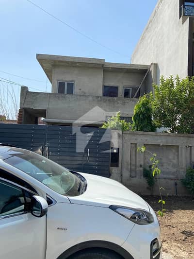 10 Marla House Available For Sale Prime Location Of LDA Avenue One
