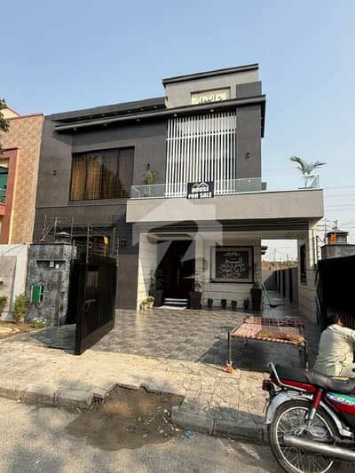 10 Marla House For Sale In Nishter Block Bahria Town Lahore 10 Marla House For Sale In Nishter Block Bahria Town Lahore